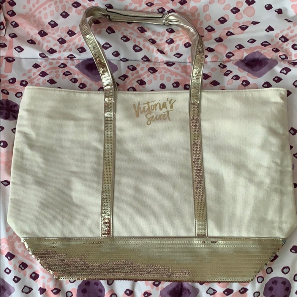 Victoria’s Secret tote bag